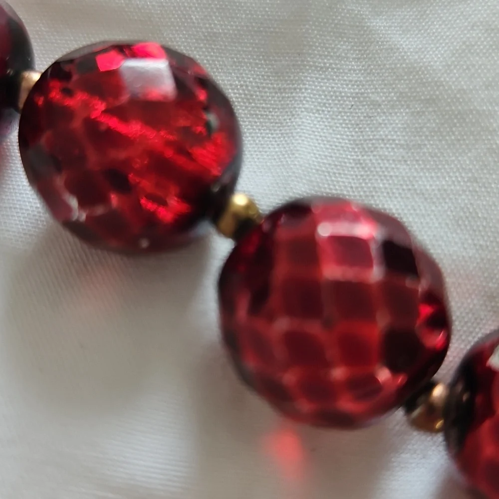 Vintage Red Beaded Necklace and Earring Set - Picture 5 of 7